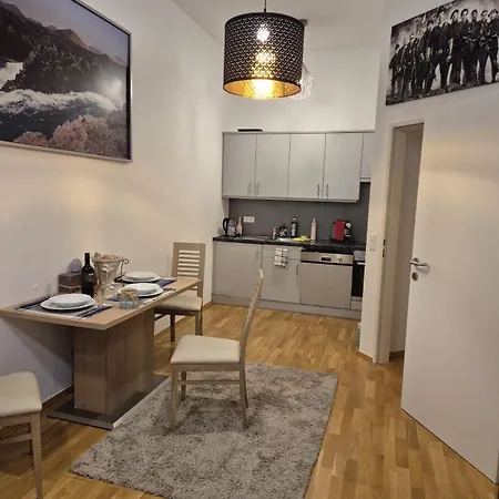 Apartment Center With Private Parking Graz